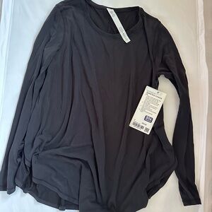 lululemon draped bum covering LS